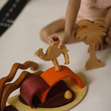 Load image into Gallery viewer, CAMEL - STANDING